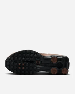 Shox R4